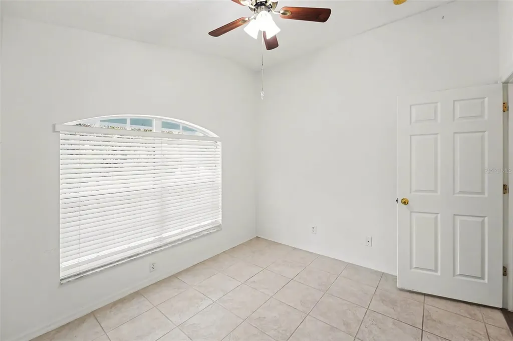 447 Dixie Highway Tarpon Springs FL 34689
