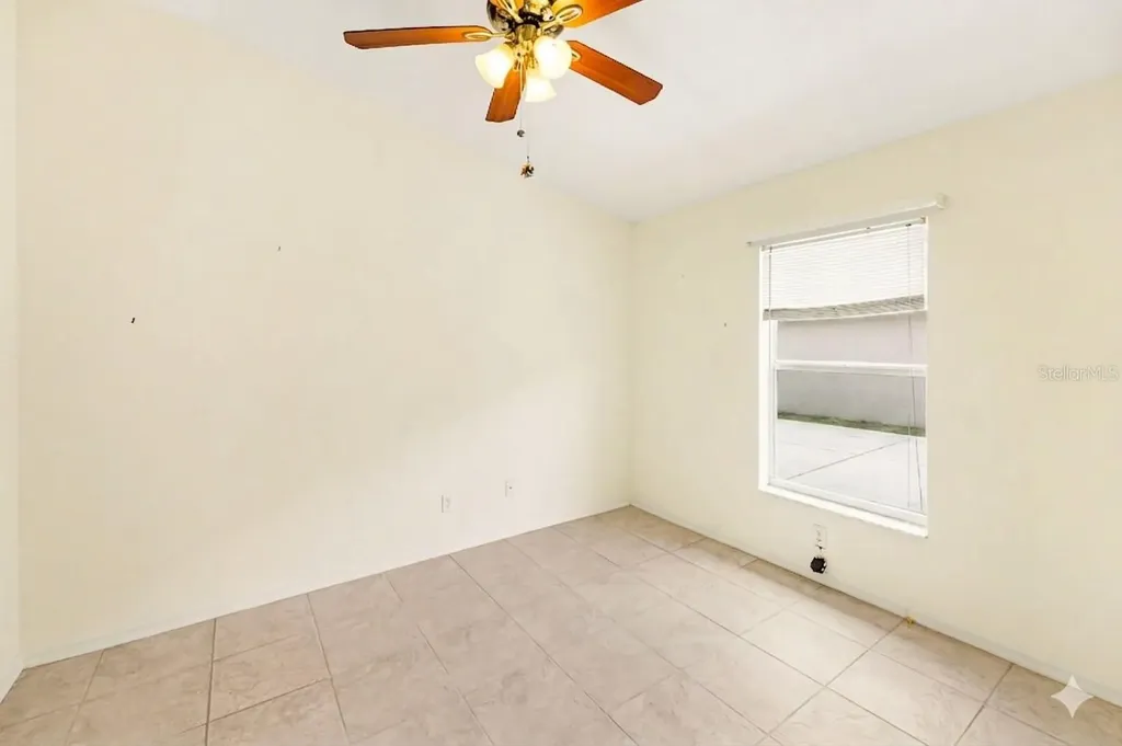 447 Dixie Highway Tarpon Springs FL 34689