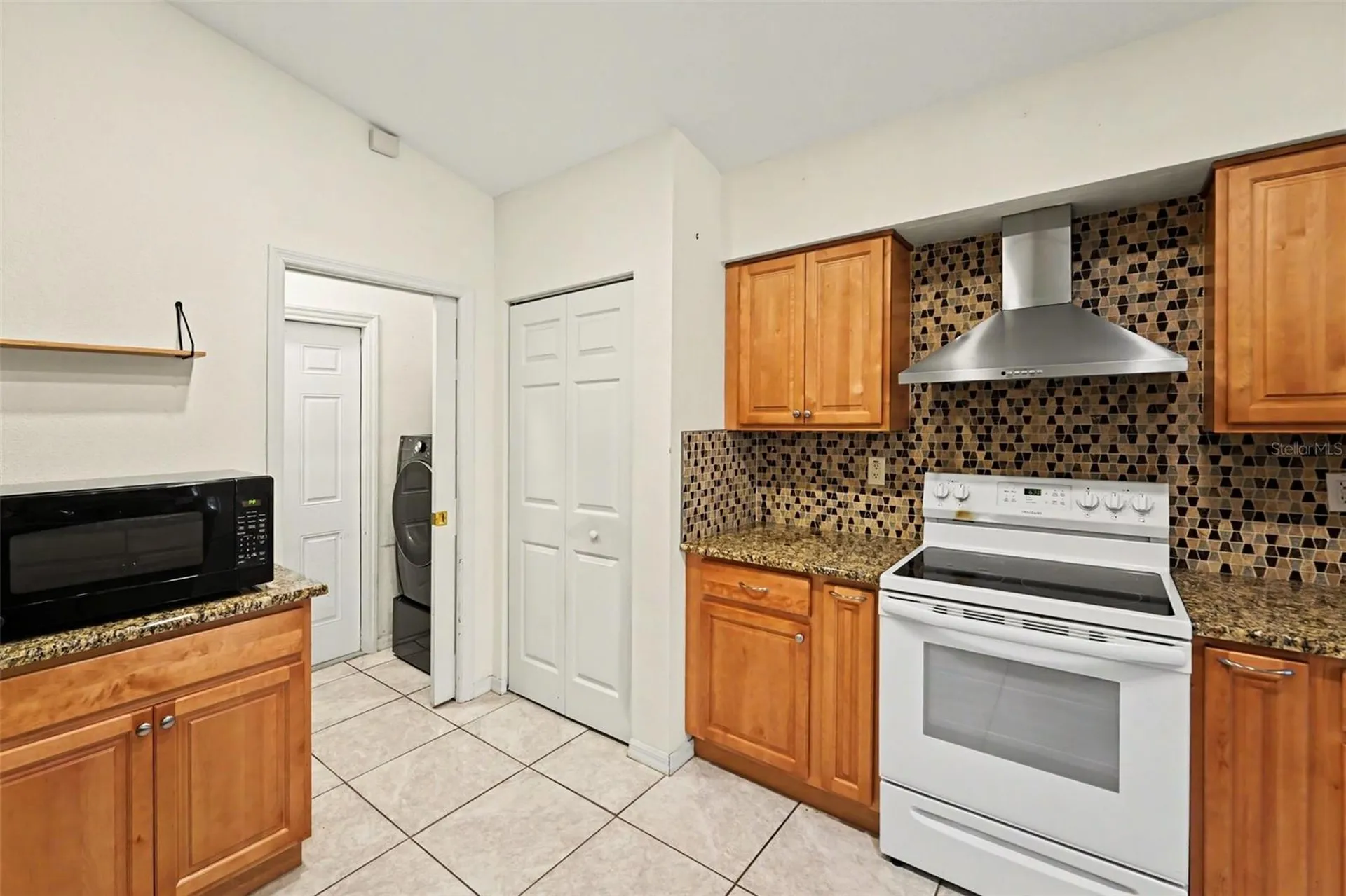 447 Dixie Highway Tarpon Springs FL 34689