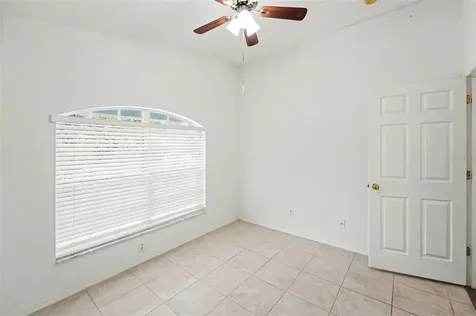 447 Dixie Highway Tarpon Springs FL 34689