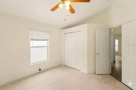 447 Dixie Highway Tarpon Springs FL 34689