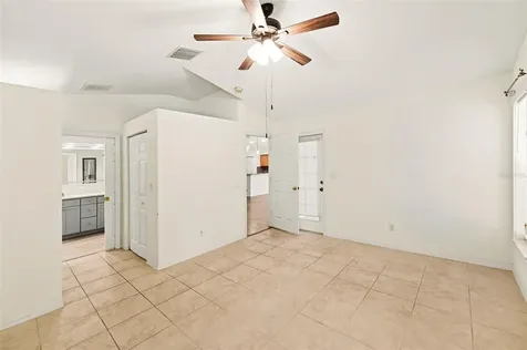 447 Dixie Highway Tarpon Springs FL 34689