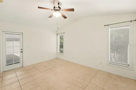 447 Dixie Highway Tarpon Springs FL 34689