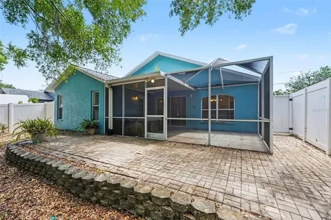 447 Dixie Highway Tarpon Springs FL 34689