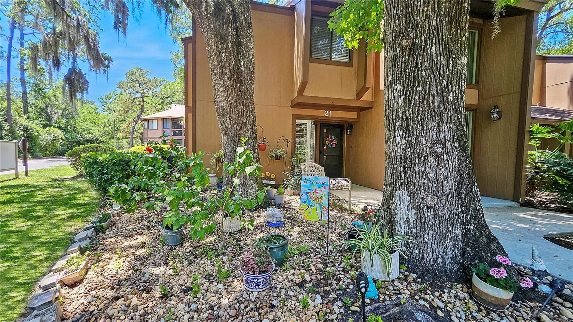 21 Mid Pines Circle Palm Coast FL 32137