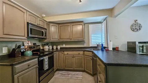21 Mid Pines Circle Palm Coast FL 32137