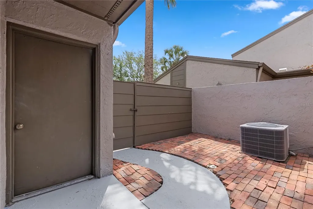 497 Meadowood Boulevard Fern Park FL 32730