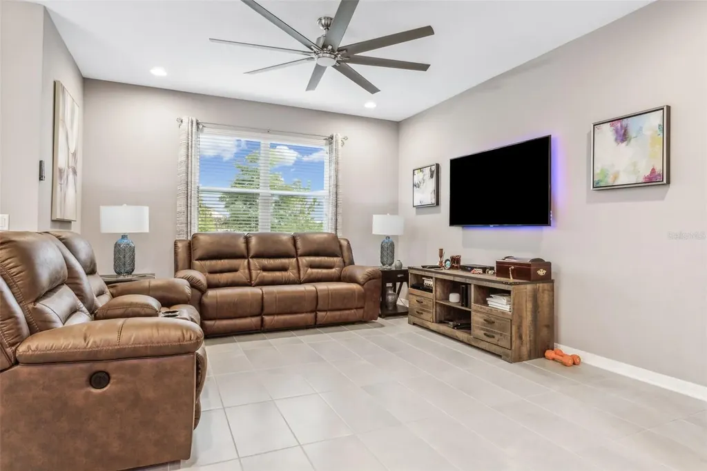 29922 Southwell Lane Wesley Chapel FL 33543
