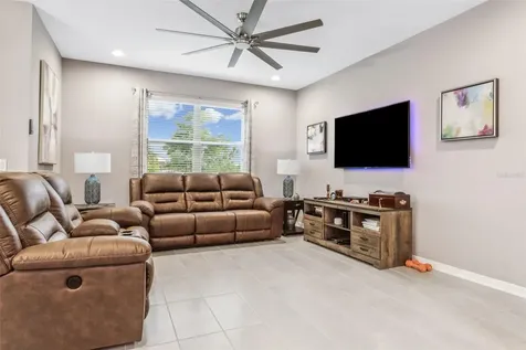 29922 Southwell Lane Wesley Chapel FL 33543