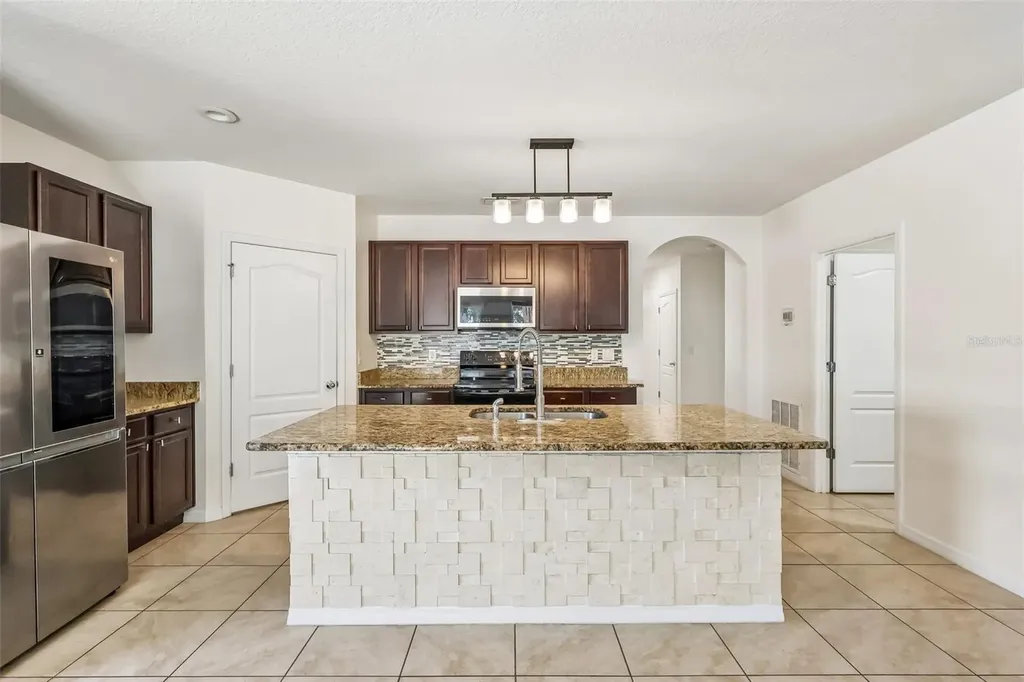 476 Squires Grove Drive Winter Haven FL 33880