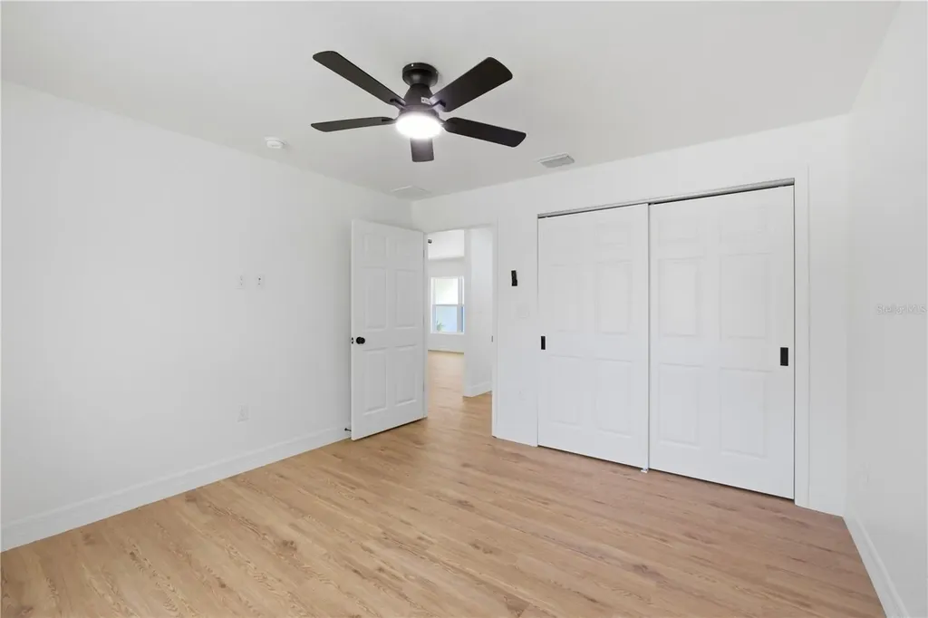 124 Guava Terrace Ocklawaha FL 32179