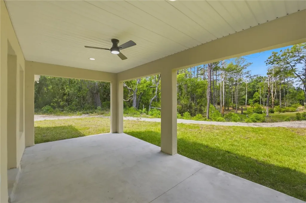 124 Guava Terrace Ocklawaha FL 32179