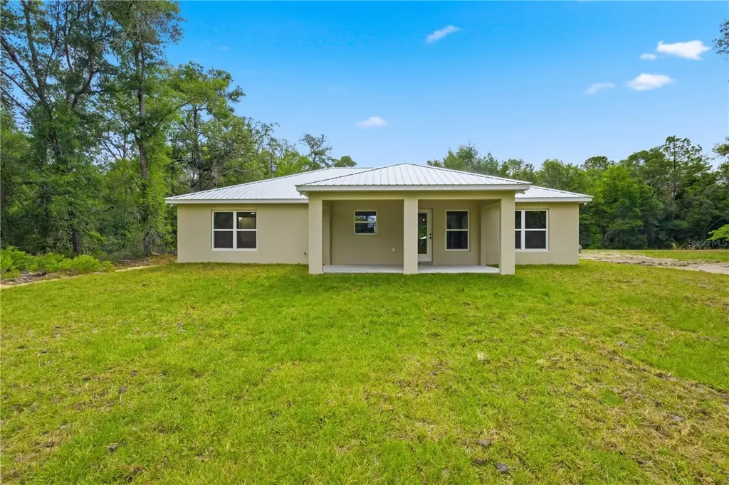 124 Guava Terrace Ocklawaha FL 32179