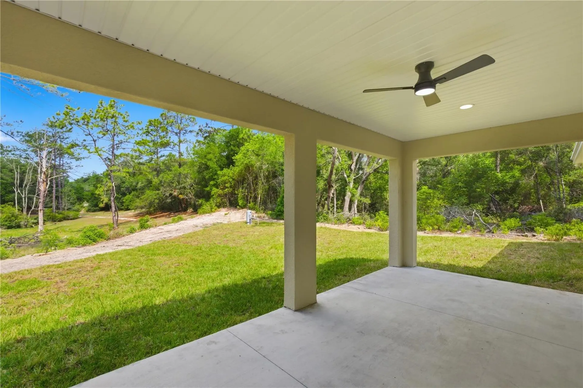 124 Guava Terrace Ocklawaha FL 32179