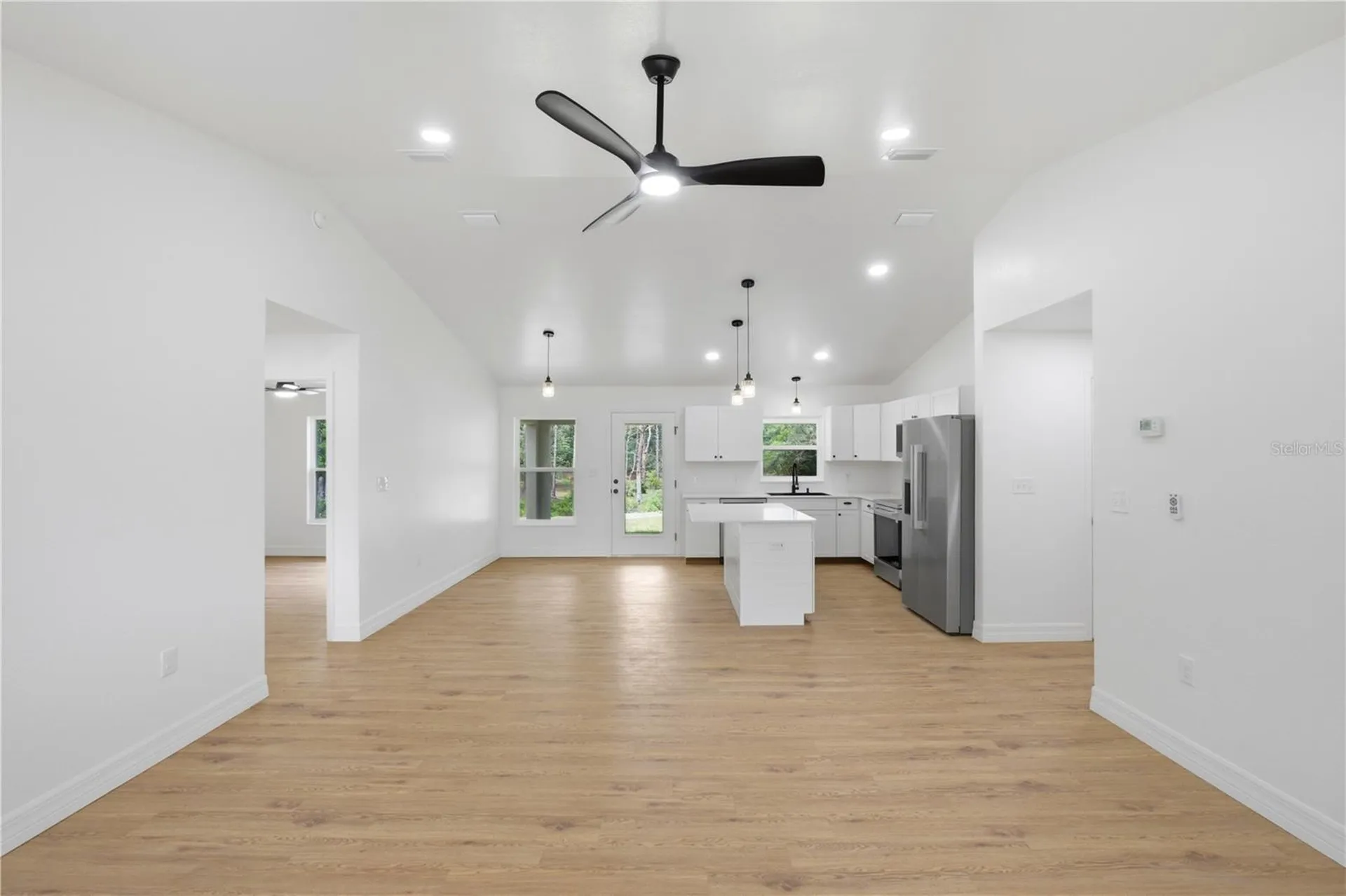 124 Guava Terrace Ocklawaha FL 32179