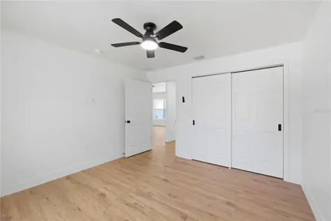 124 Guava Terrace Ocklawaha FL 32179