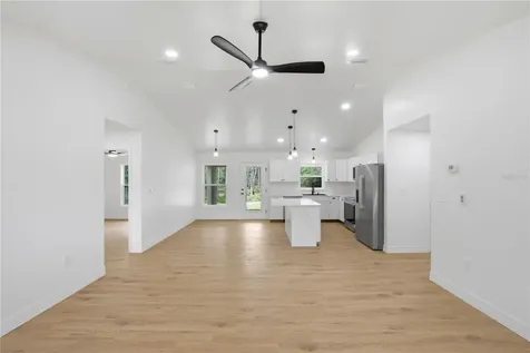 124 Guava Terrace Ocklawaha FL 32179