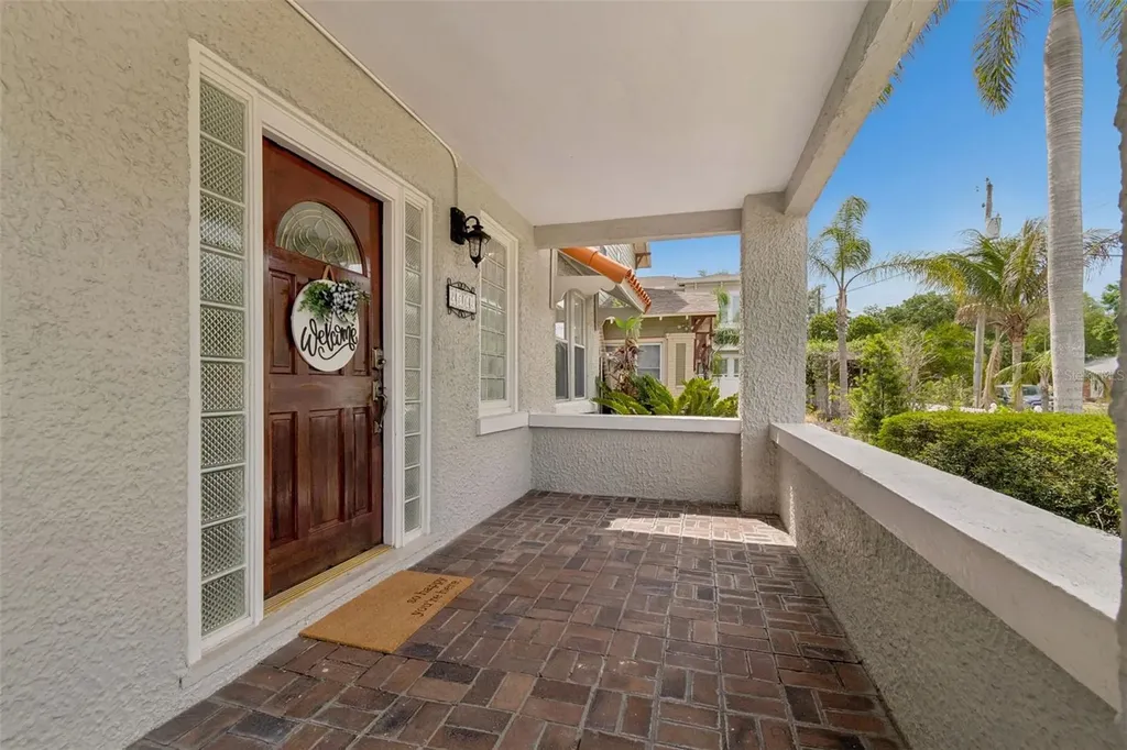 2502 W North A Street Tampa FL 33609