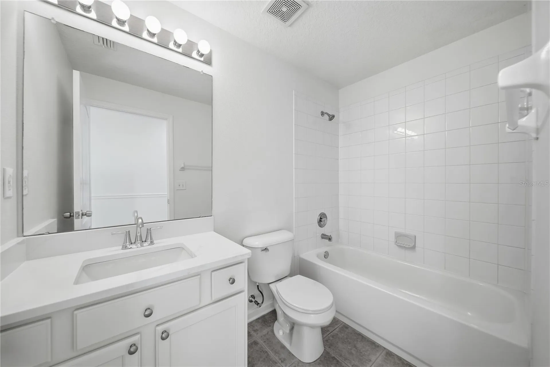 5400 Algerine Place Wesley Chapel FL 33544