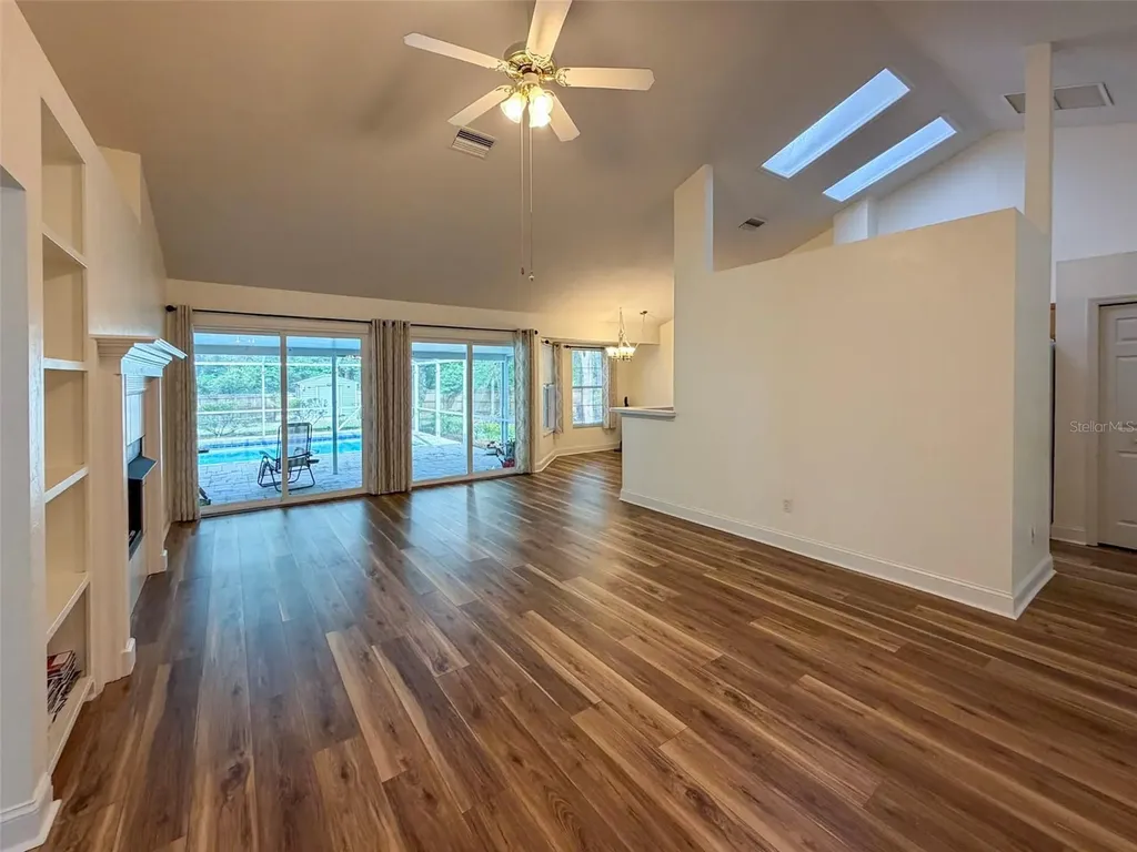 9232 NW 17th Place Gainesville FL 32606
