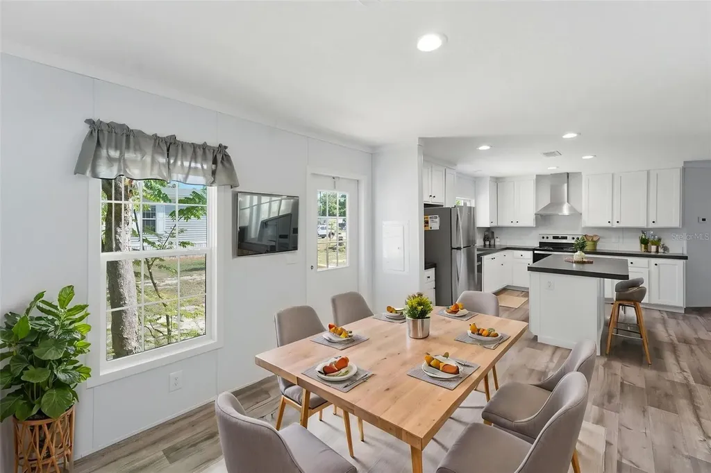 42039 Cherry Avenue Deland FL 32720