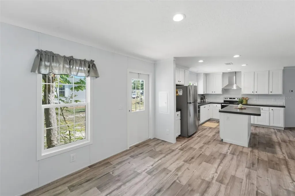 42039 Cherry Avenue Deland FL 32720
