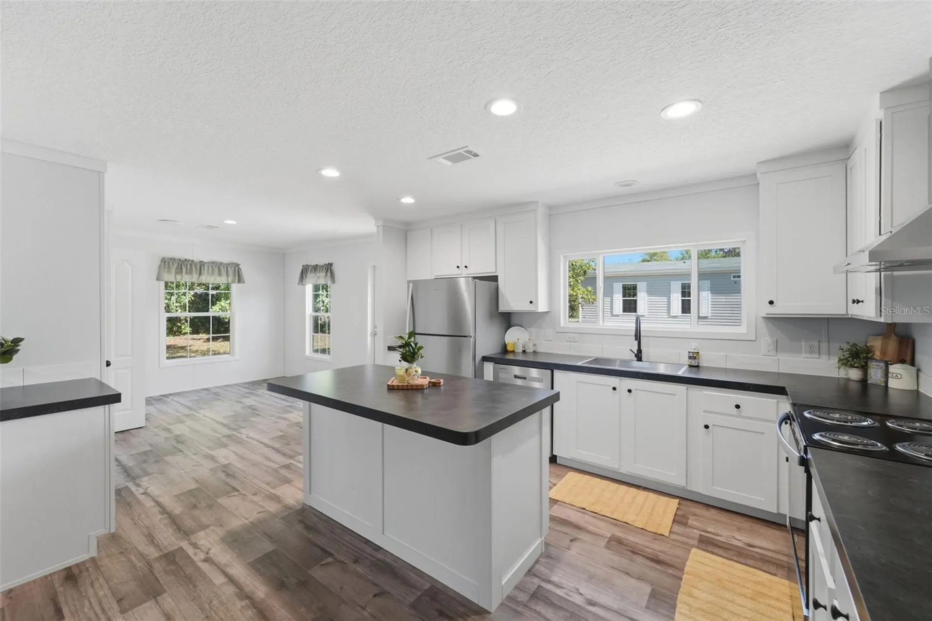 42039 Cherry Avenue Deland FL 32720