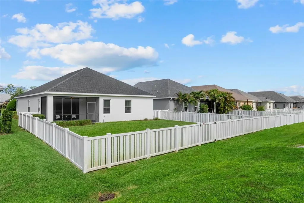 7526 Ridgelake Circle Bradenton FL 34203