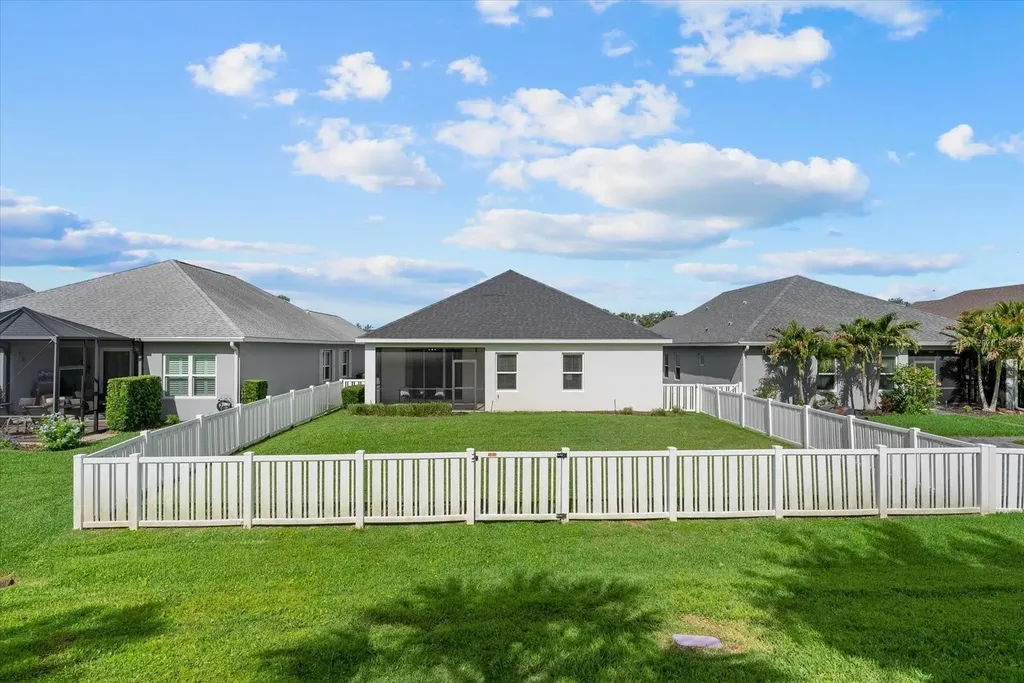 7526 Ridgelake Circle Bradenton FL 34203
