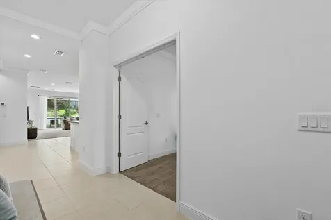 7526 Ridgelake Circle Bradenton FL 34203