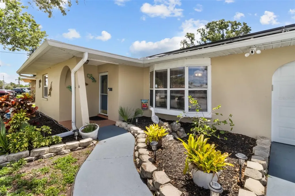 3507 Oxford Drive W Bradenton FL 34205