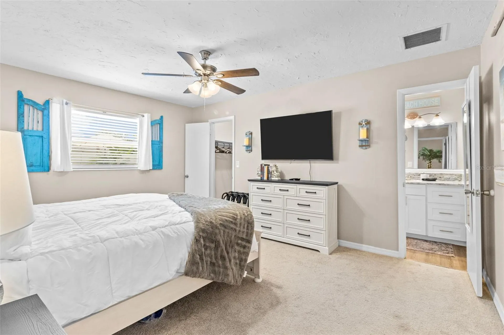 3507 Oxford Drive W Bradenton FL 34205