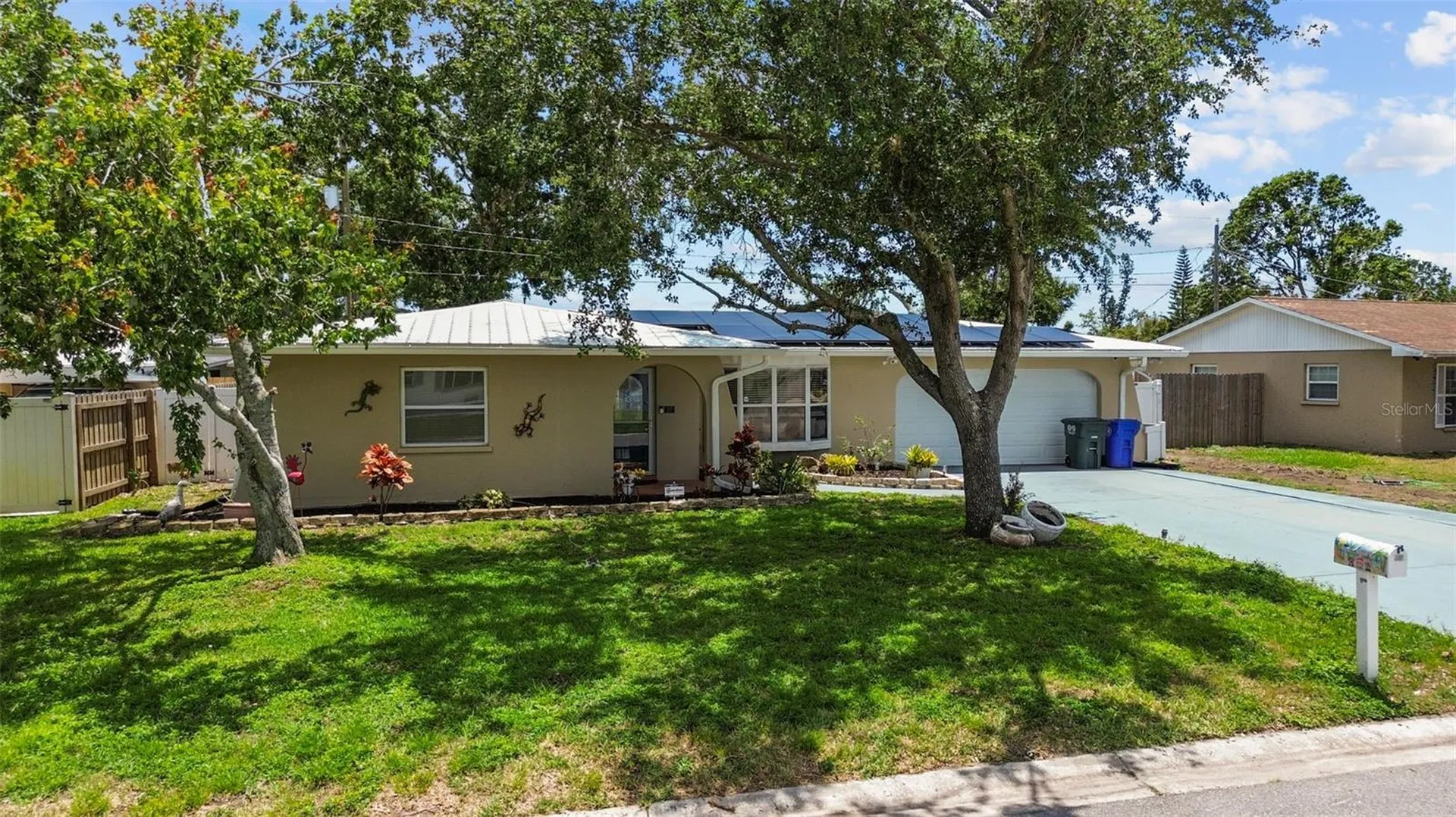 3507 Oxford Drive W Bradenton FL 34205