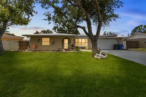 3507 Oxford Drive W Bradenton FL 34205