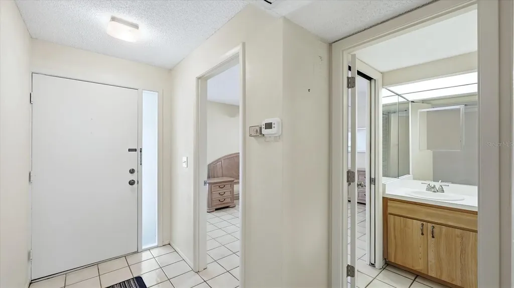 3025 Quail Hollow Sarasota FL 34235