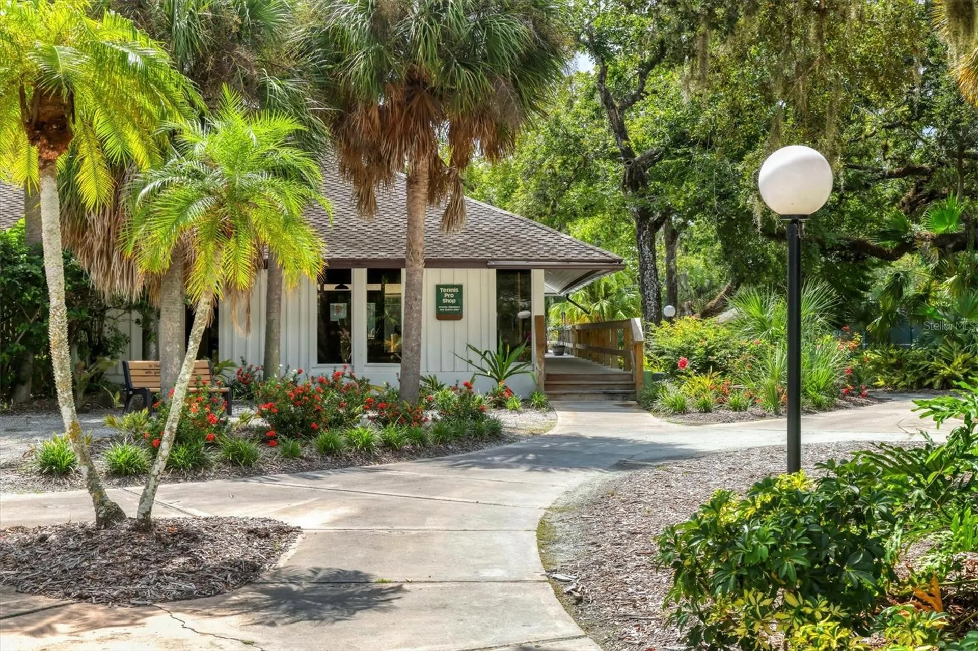 3025 Quail Hollow Sarasota FL 34235