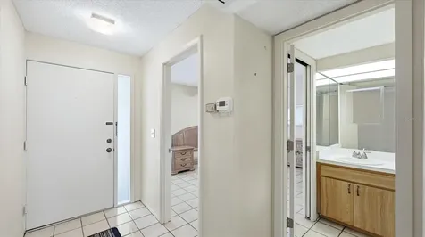 3025 Quail Hollow Sarasota FL 34235