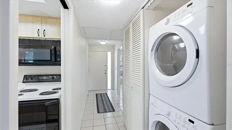 3025 Quail Hollow Sarasota FL 34235