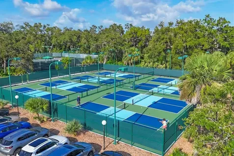3025 Quail Hollow Sarasota FL 34235