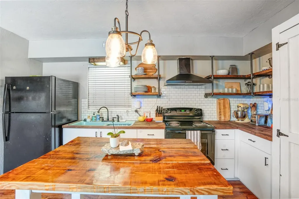 4060 Webber Street Sarasota FL 34232