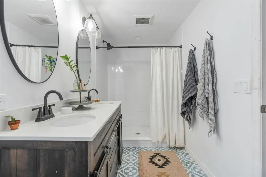 4060 Webber Street Sarasota FL 34232