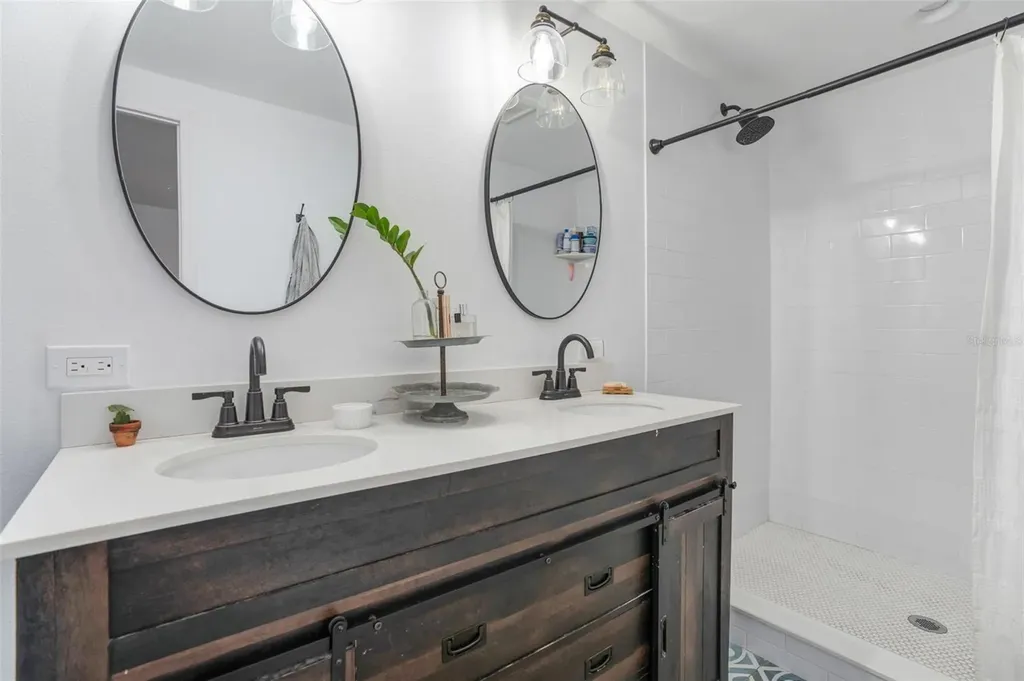 4060 Webber Street Sarasota FL 34232