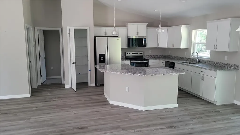 19231 SW 97th Street Dunnellon FL 34432
