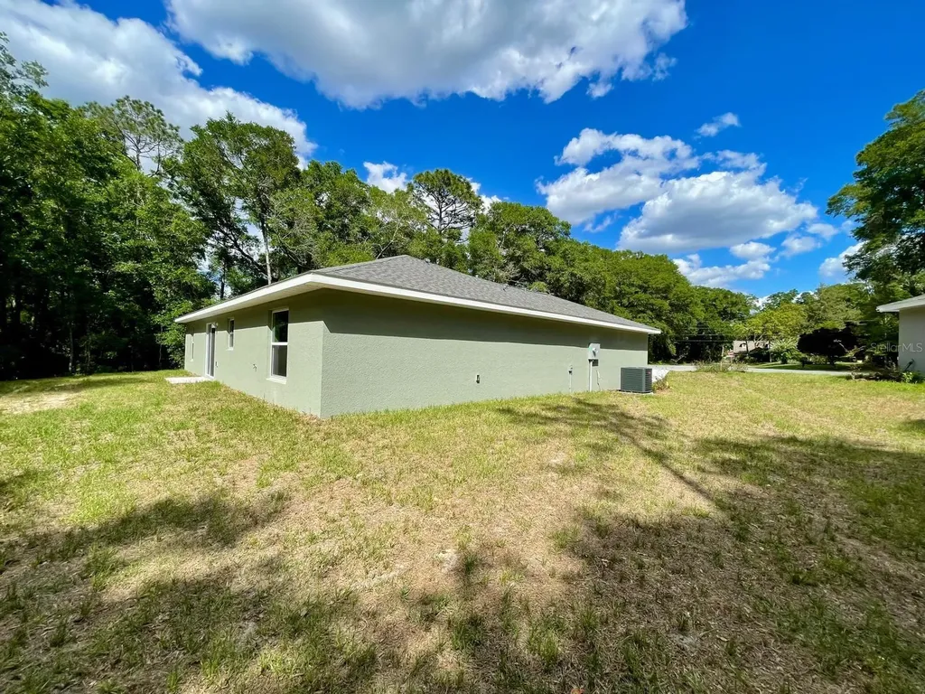 19231 SW 97th Street Dunnellon FL 34432
