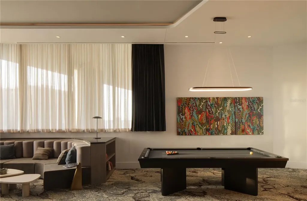 275 1st Avenue S St Petersburg FL 33701