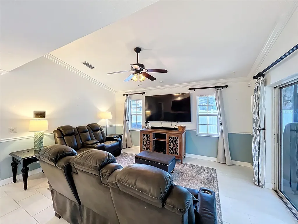 839 S Deerwood Avenue Orlando FL 32825