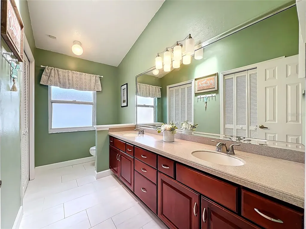 839 S Deerwood Avenue Orlando FL 32825
