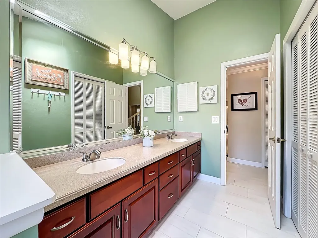 839 S Deerwood Avenue Orlando FL 32825