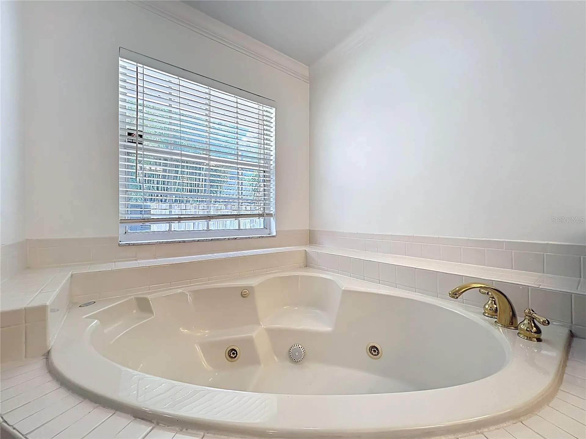 839 S Deerwood Avenue Orlando FL 32825