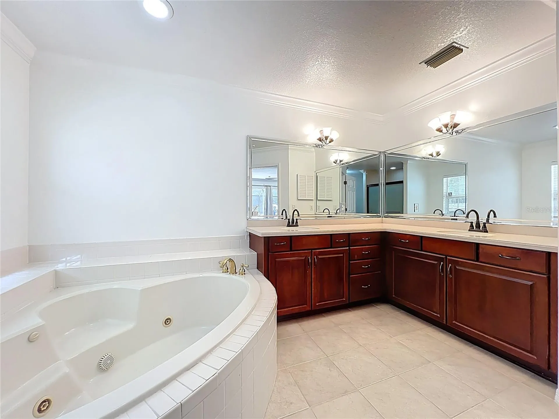 839 S Deerwood Avenue Orlando FL 32825